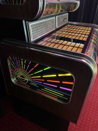 Wurlitzer X9 : profil rapproché